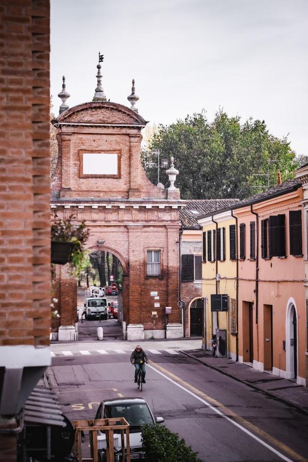 Ferrara Centro - Sabi Apt Bagian luar foto